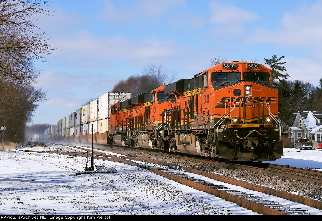 BNSF 6890